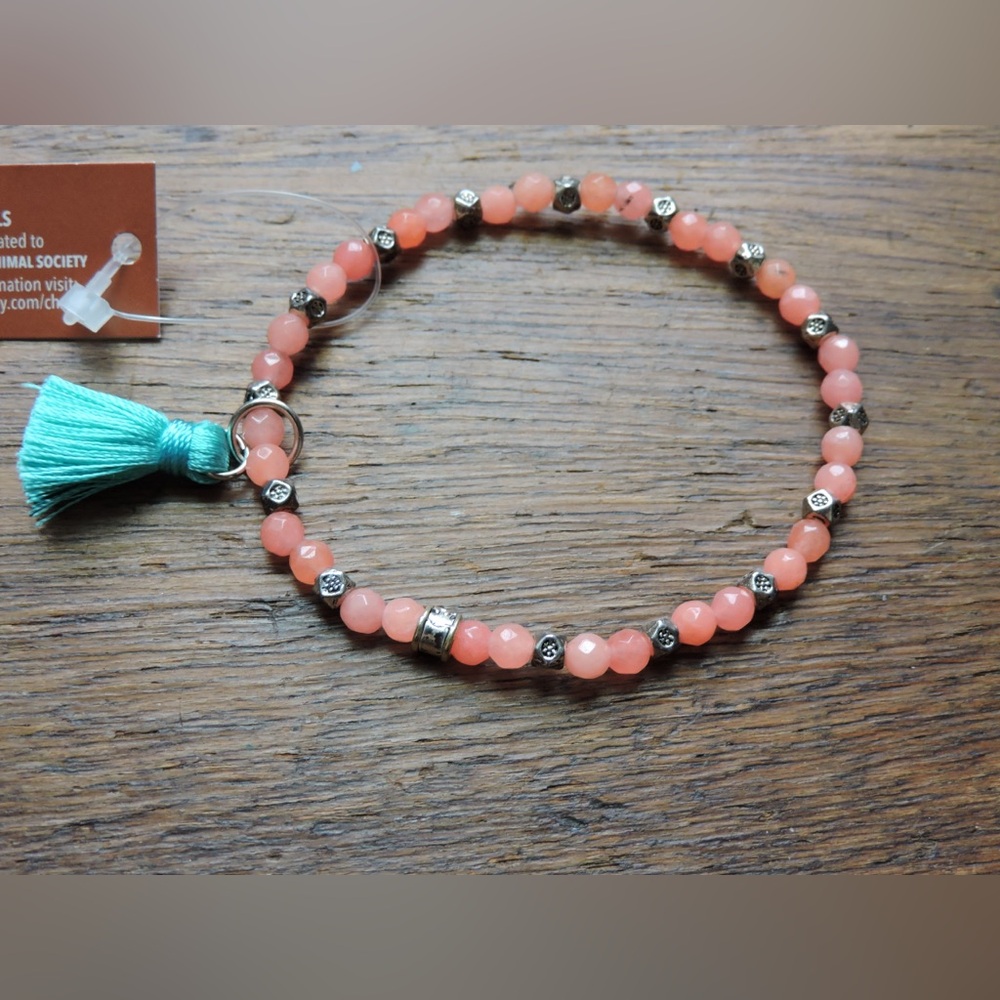 NWT beaded bracelet